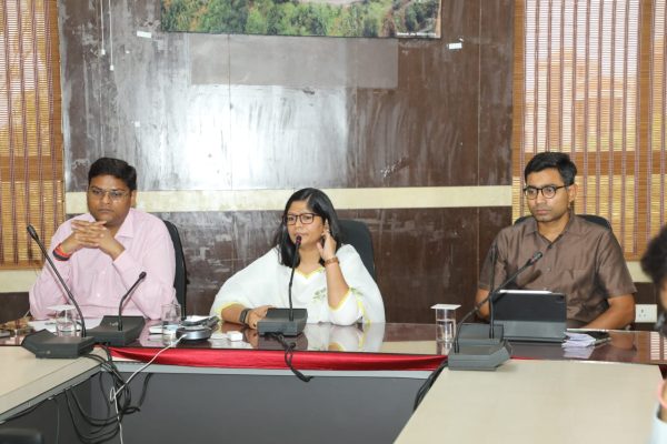 समय से पहले महाविद्यालय छोड़ने वाले प्राध्यापक व सहायक प्राध्यापकों का कटेगा वेतन