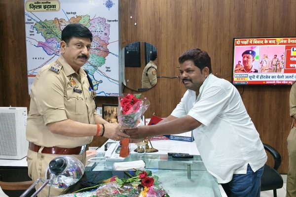 नवांगतुक एसएसपी बृजेश कुमार श्रीवास्तव से उत्तर प्रदेश उघोग व्यापार प्रतिनिधि मंडल के पदाधिकारियों ने की मुलाकात