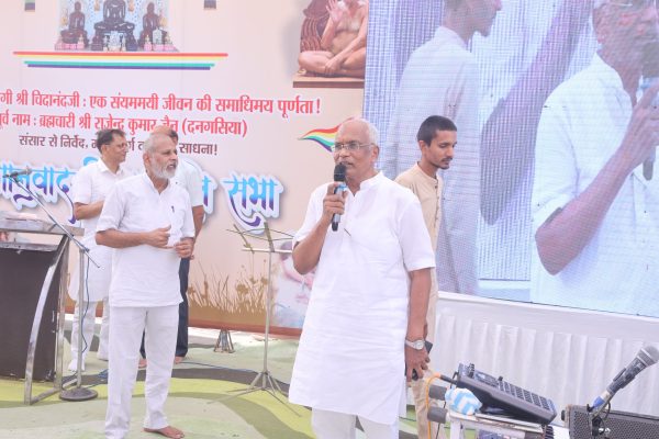 समाधिस्थ क्षपक चितानंदजी की विनयांजलि सभा में उमड़ा जनसैलाब श्रेष्ठियों ने डाला व्यक्तित्व – कृतित्व पर प्रकाश