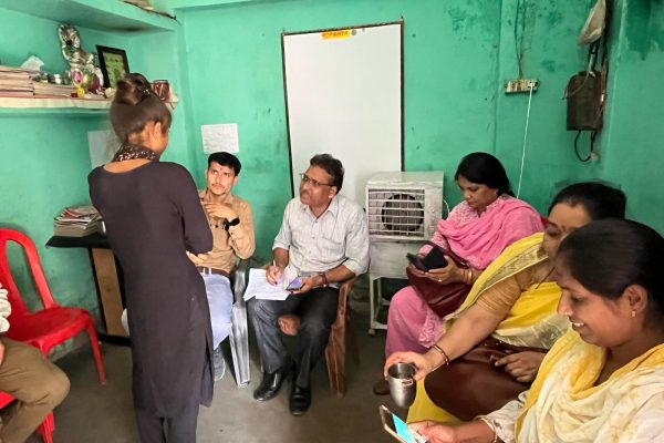 संयुक्त संचालक द्वारा जरूरतमंद बालकों से की गई भेंट जानी विभागीय योजनाओं की जमीनी हकीकत