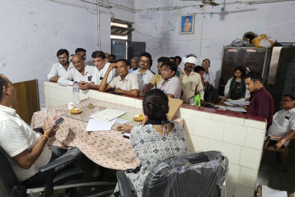 एसडीएम लहार ने किया मिहोना तहसील का औचक निरीक्षण